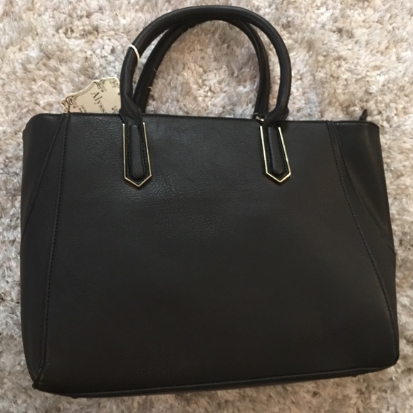 Black and gold accent purse - Picture 3 of 7