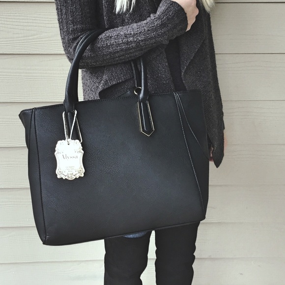 Handbags - Black and gold accent purse