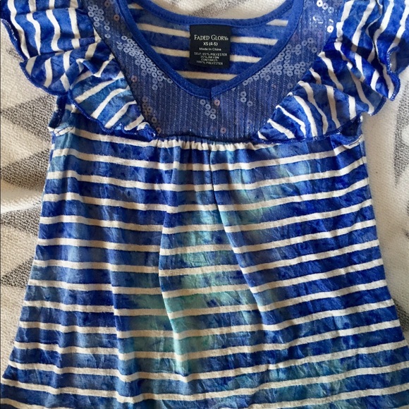 🔥 2 Tops Bundle For Little Girls + FREE Gift - Picture 5 of 6