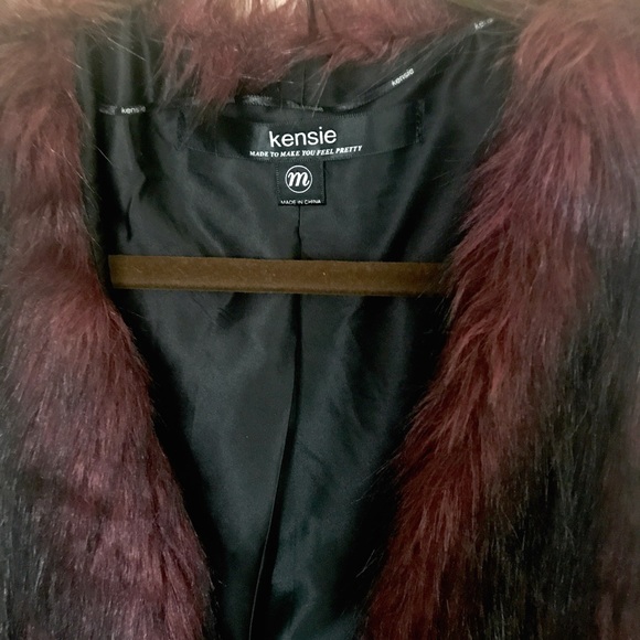 Kensie Burgundy Faux Fur Vest - Picture 4 of 4