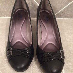 Life Stride Velocity with Memory Foam Black heels
