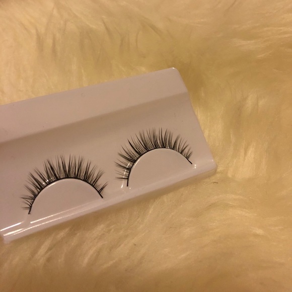 Natural Faux Mink Lashes Set of 3 - Picture 3 of 3