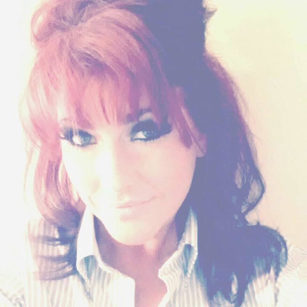 Meet your Posher, Julie
