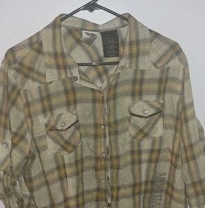 HD collared button-up shirt