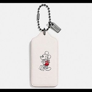 Mickey Hangtag