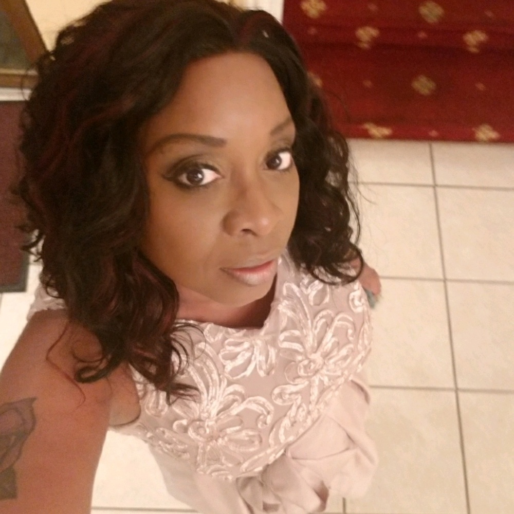 Meet your Posher, Sheila