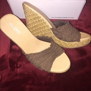 👡Aldo Wedges!!