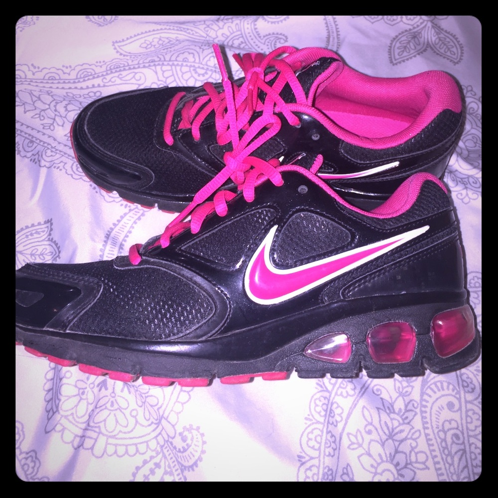 Women size 6.5 Nike sneakers