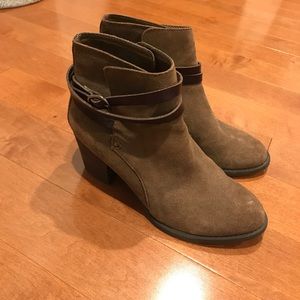 American Eagle Booties