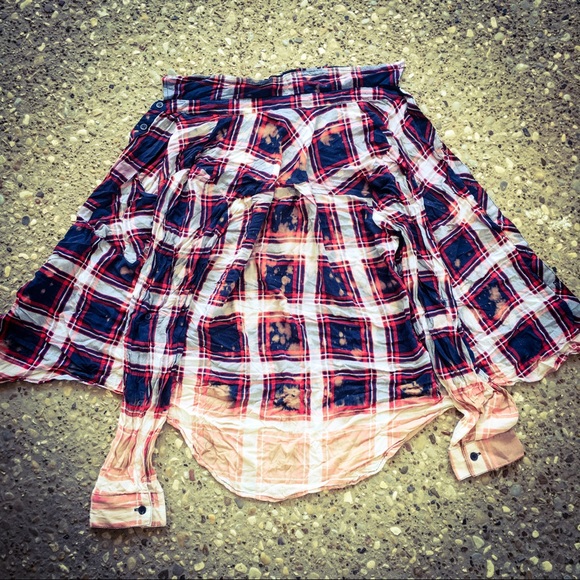 Upscaled Distressed Flannel - Picture 1 of 1