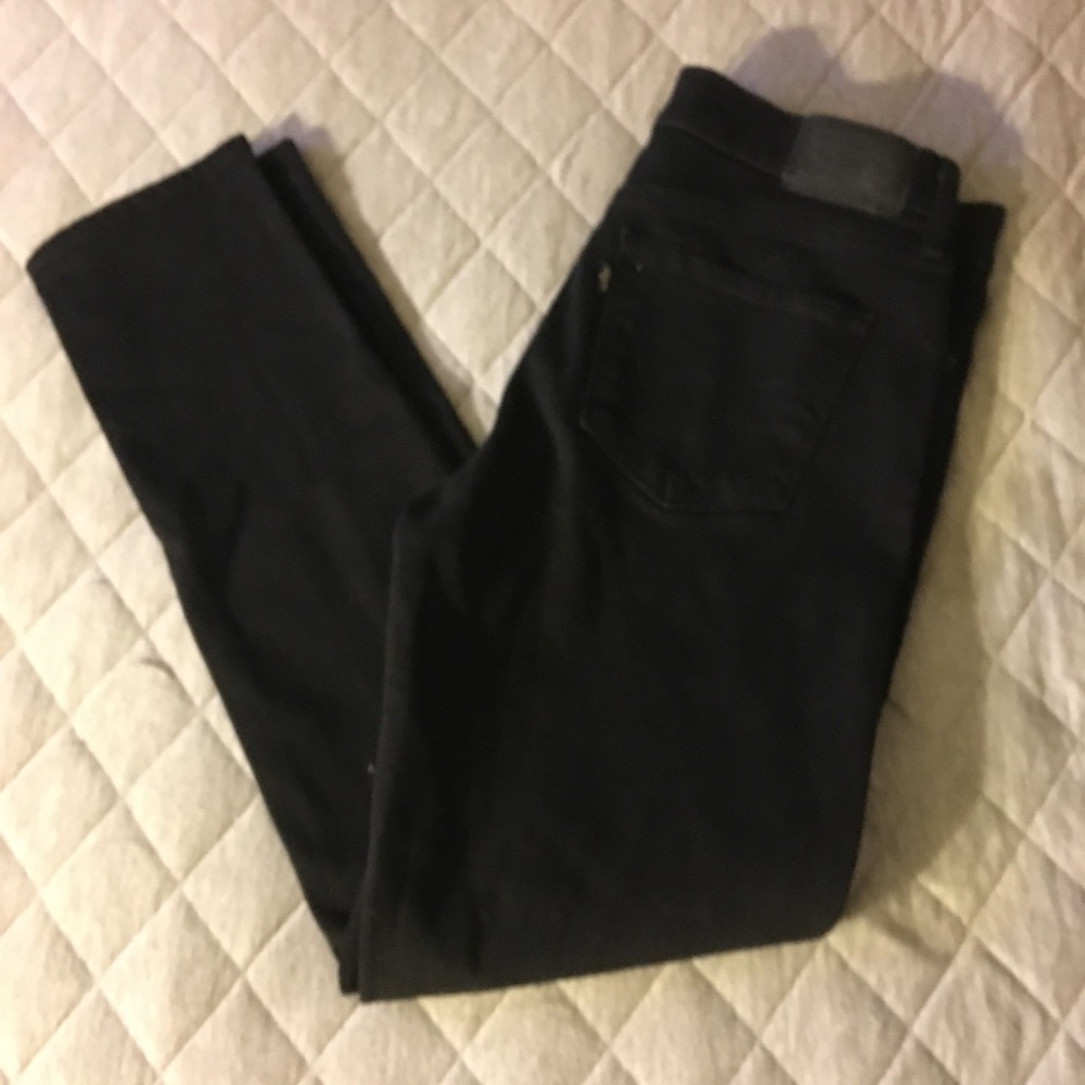 Levi's 311 shaping skinny 28