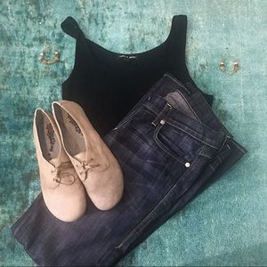 minimalist ballet flats