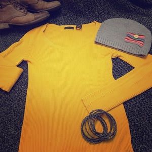 Soft 100% cotton Moda sweater