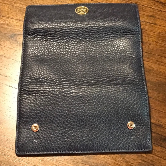 **SOLD**Tory Burch Landon Jewelry Roll - Picture 3 of 3