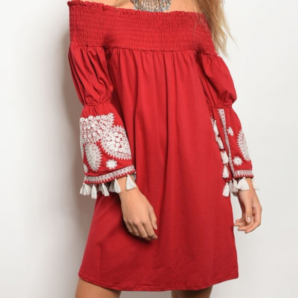 LAST 1!! Designer Off Shoulder dress - Picture 2 of 4