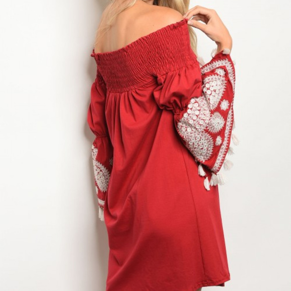 LAST 1!! Designer Off Shoulder dress - Picture 3 of 4