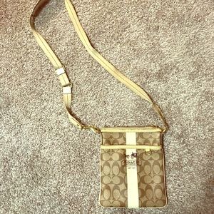 Coach swing pack purse
