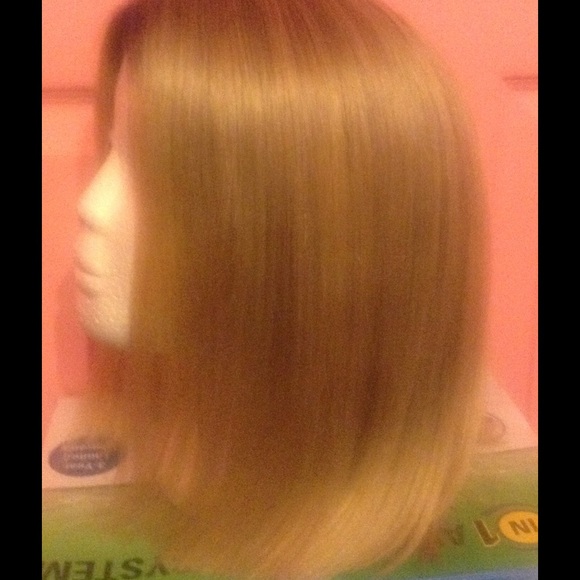 Blonde w| black roots full lace wig (new) main image 4