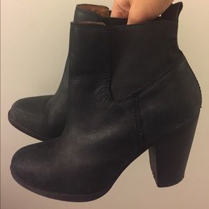 🔥 Lucky Brand booties