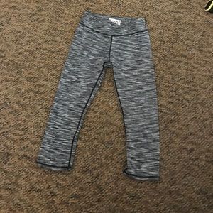 Athletic leggings