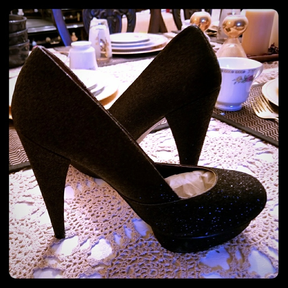 Black Heels *Sparkle*