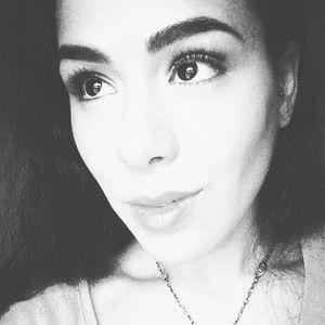 Meet your Posher, Yolanda