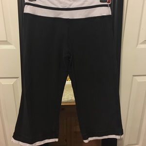 Capri work out pants