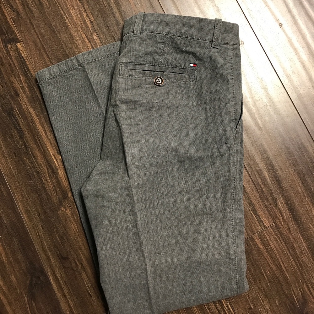 Tommy Hilfiger • Gray Dress Pants • Size 32x30