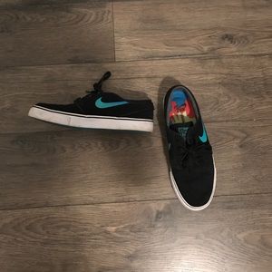 Nike SB Janoski Shoes