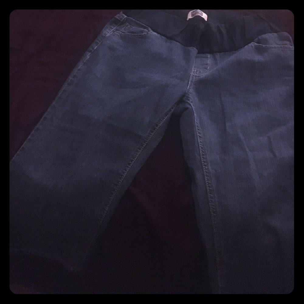 Levi Strauss maternity denim capris