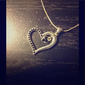 FREE WITH PURCHASE: Heart necklace