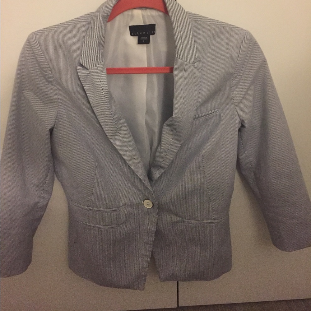 Attention. Blue and white pin stripped blazer