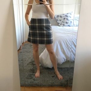 Uniqlo grey plaid skirt
