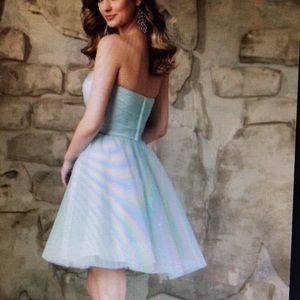 Short tulle mint colored formal dress