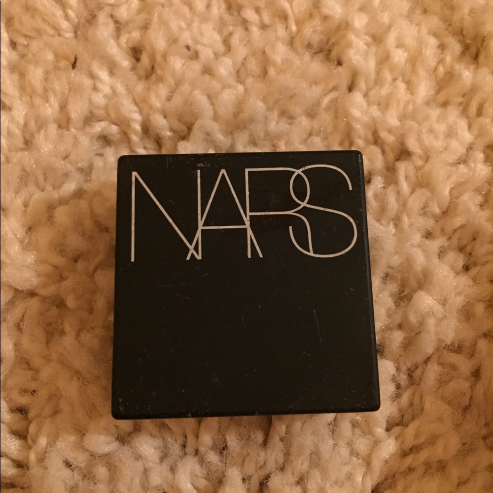NARS Dual Intensity Shadow