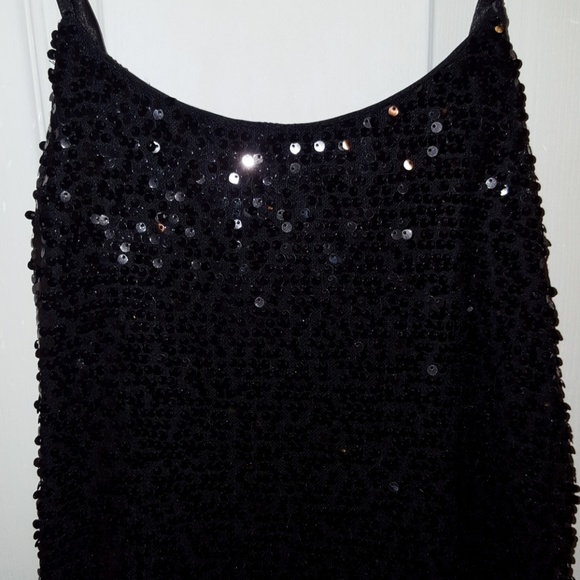 Black sequin dress with ruffle trim - Picture 3 of 3