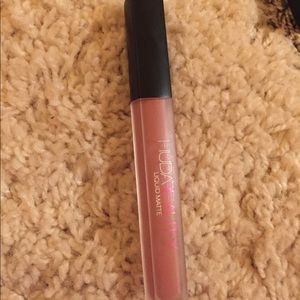 Huda Beauty Liquid Lipstick