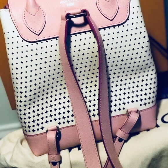 LV back pack - Picture 2 of 4