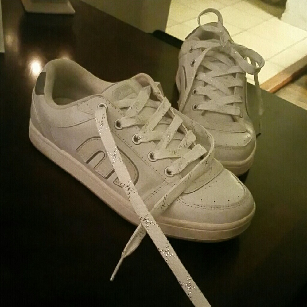 Etnies sneakers