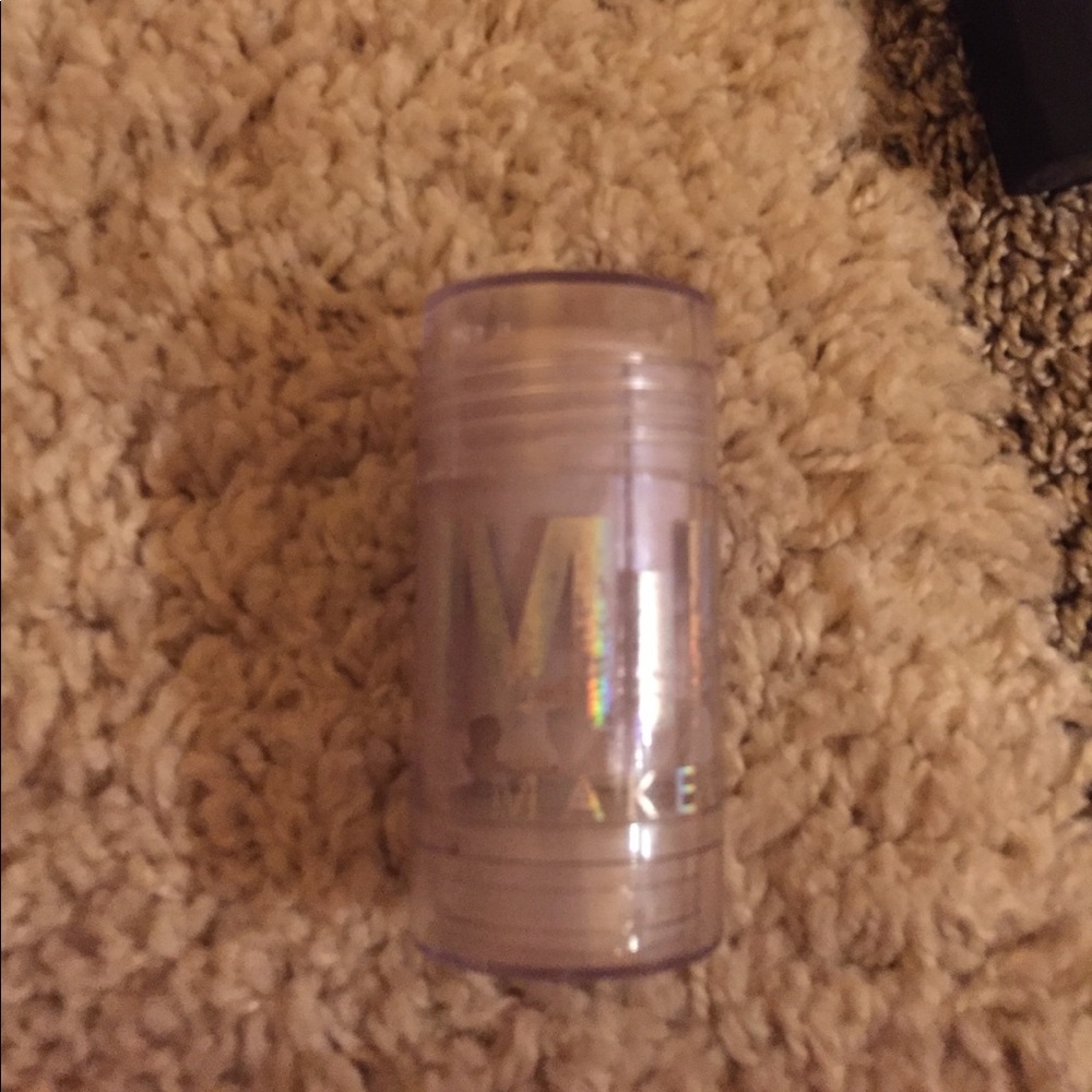 Milk Makeup Holographic Highlighter