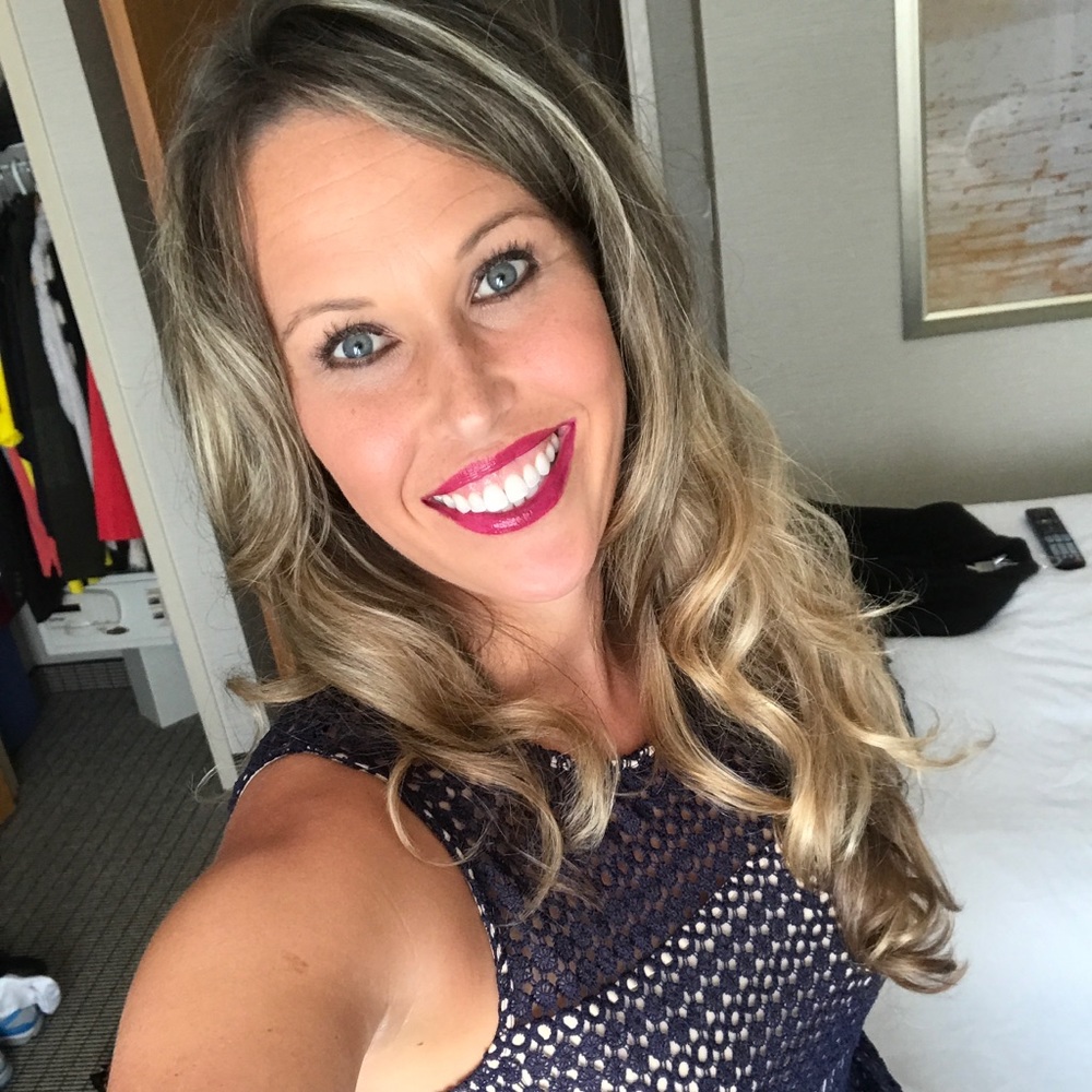 Meet your Posher, Crystal