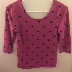 Low back purple polka dot shirt