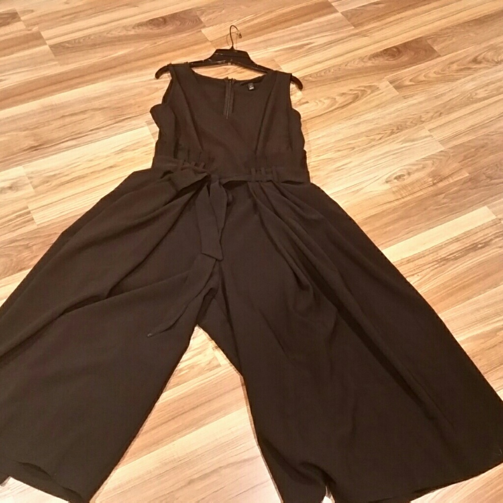 Capri wide leg romper