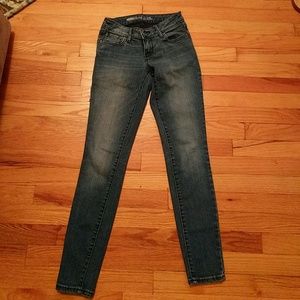 LAST CHANCE- FINAL PRICE! Medium wash skinny jeans