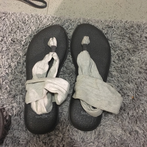 Sanuks Yoga Sandals BUNDLESOLD - Picture 5 of 6