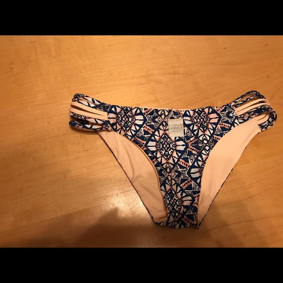 SOLD - Picture 1 of 8