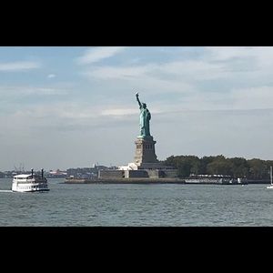 Meet your Posher, Troy