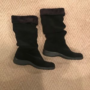 Suede waterproof boots