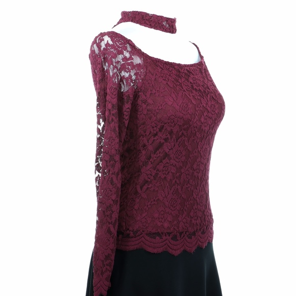 🔥FIRE SALE🔥Burgundy Lace Choker Long Sleeve Top - Picture 7 of 7