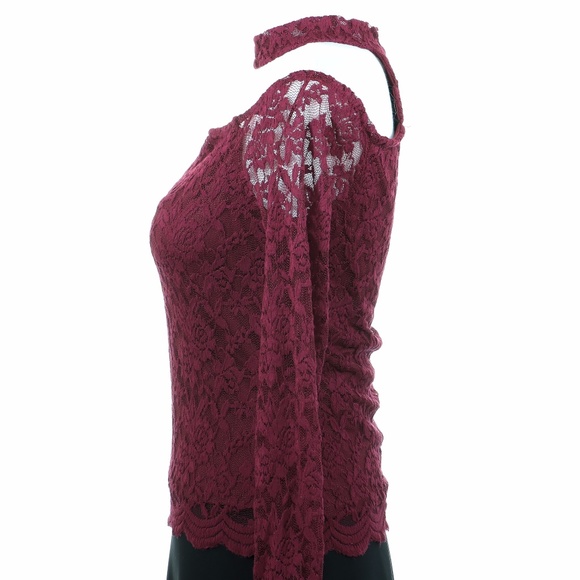 🔥FIRE SALE🔥Burgundy Lace Choker Long Sleeve Top - Picture 4 of 7